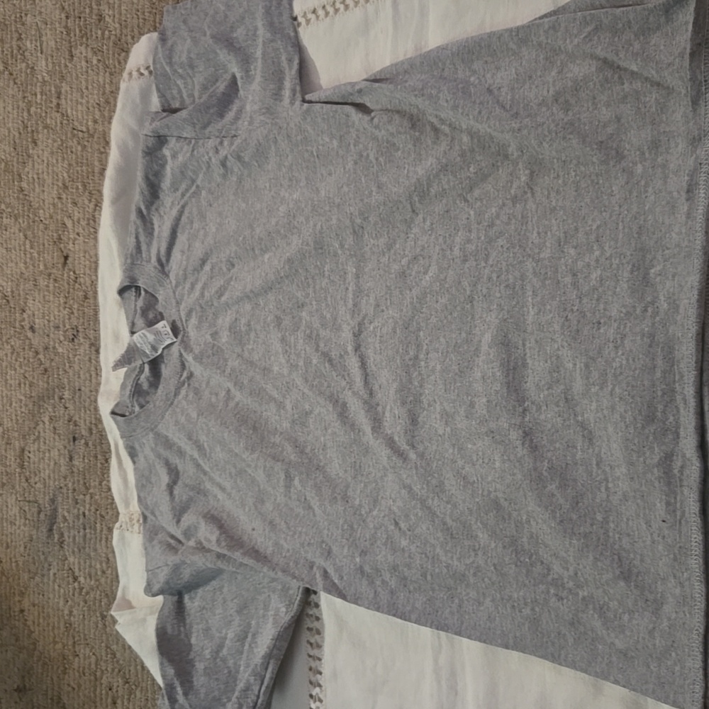 Gildan Gray Plain T-shirt